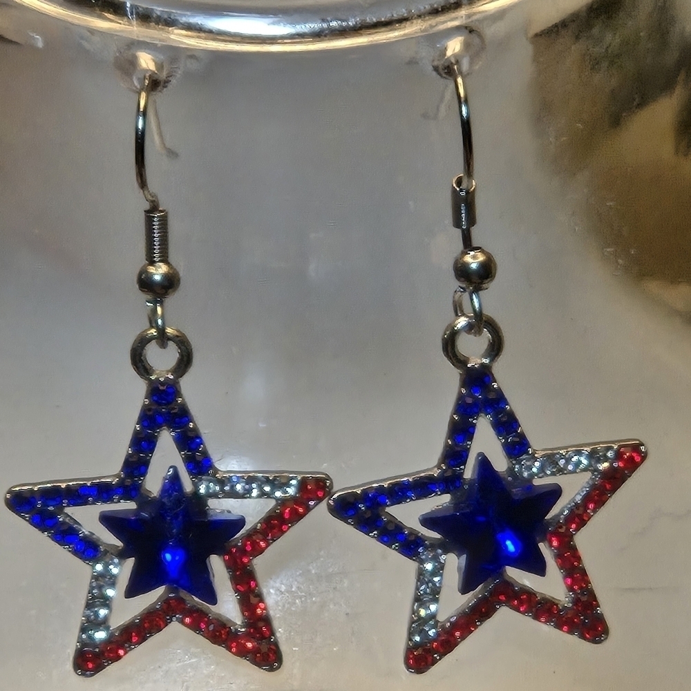 Chic Star Drop Earrings, Rhinestone Studded, Alloy Dangle Earrings Festive